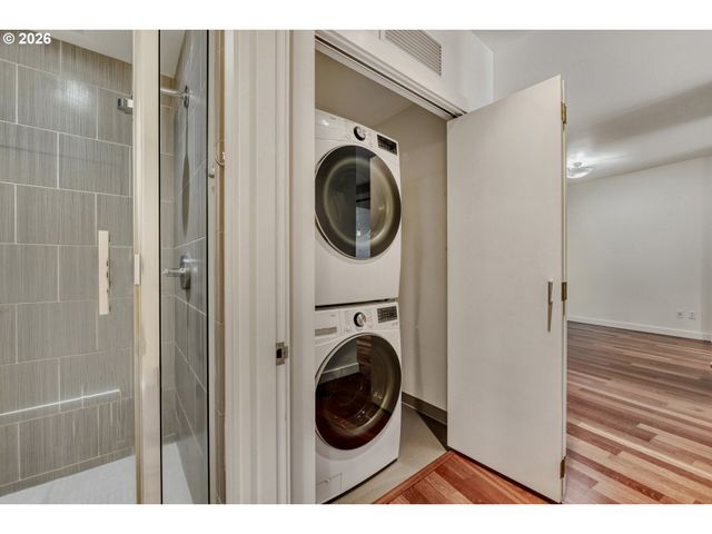 949 Nw OVERTON St 513, Portland, OR 97209