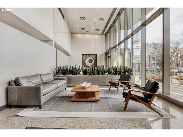 949 Nw OVERTON St 513, Portland, OR 97209