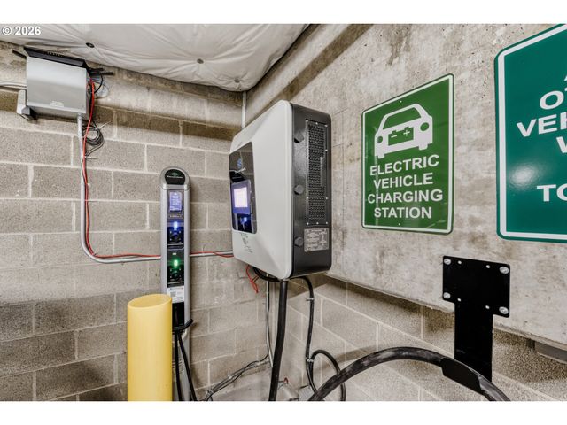 949 Nw OVERTON St 513, Portland, OR 97209