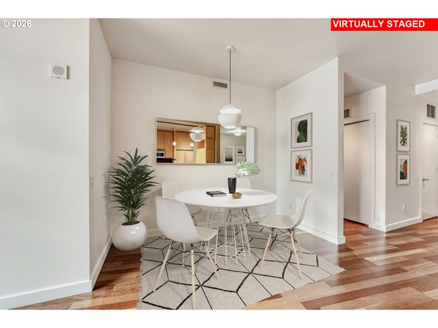 949 Nw OVERTON St 513, Portland, OR 97209