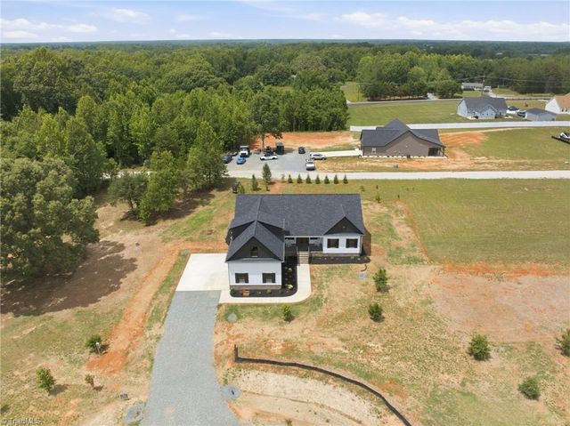 5405 Monterey Glen Court, Browns Summit, NC 27214