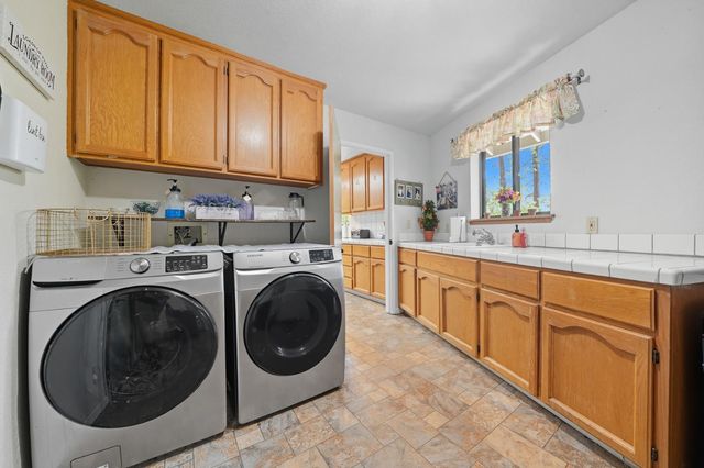 13900 Pine Park Loop, Pine Grove, CA 95665