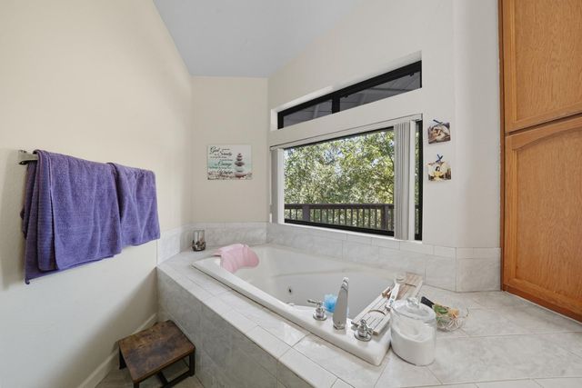 13900 Pine Park Loop, Pine Grove, CA 95665