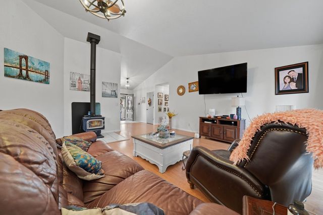 13900 Pine Park Loop, Pine Grove, CA 95665