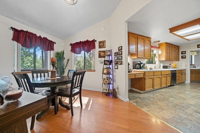 13900 Pine Park Loop, Pine Grove, CA 95665