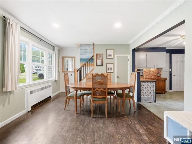 35 Edgecumb Road, West Milford, NJ 07480