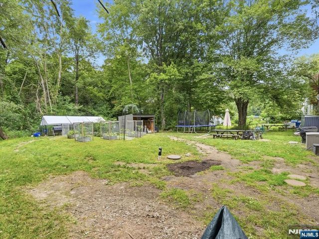 35 Edgecumb Road, West Milford, NJ 07480