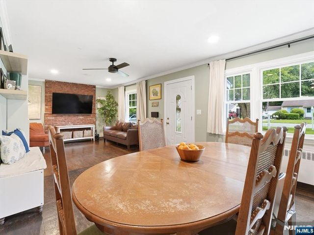 35 Edgecumb Road, West Milford, NJ 07480