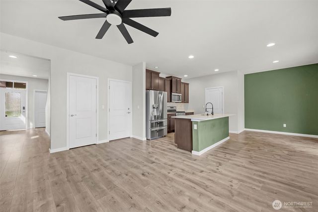 8602 55th Place NE, Marysville, WA 98270