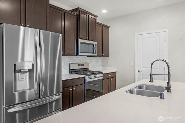 8602 55th Place NE, Marysville, WA 98270