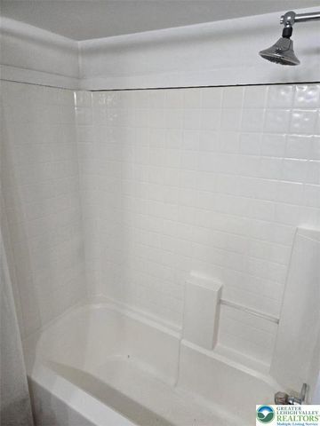 77 Laurel Street, Bethlehem City, PA 18018