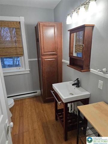 77 Laurel Street, Bethlehem City, PA 18018