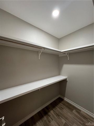 2809 E Israel Avenue, Alton, TX 78573