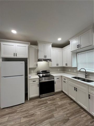 2809 E Israel Avenue, Alton, TX 78573