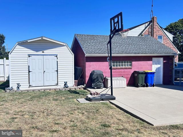 1935 ORANGE ST, York, PA 17404