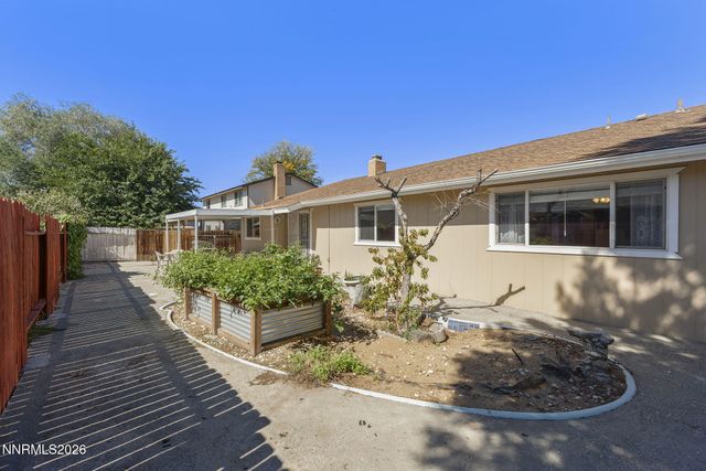 2411 Monte Verde Way, Sparks, NV 89434