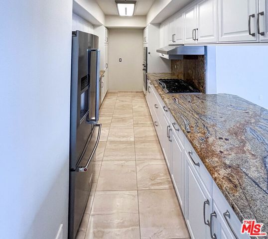 937 12th Street 101, Santa Monica, CA 90403