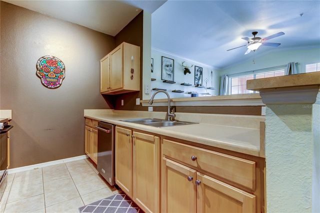 5000 CULBREATH KEY WAY WAY 1-310, Tampa, FL 33611