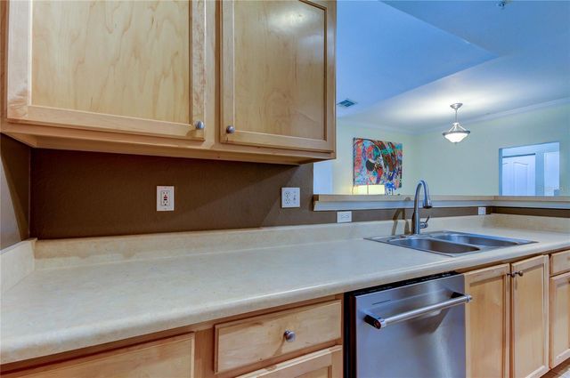 5000 CULBREATH KEY WAY WAY 1-310, Tampa, FL 33611