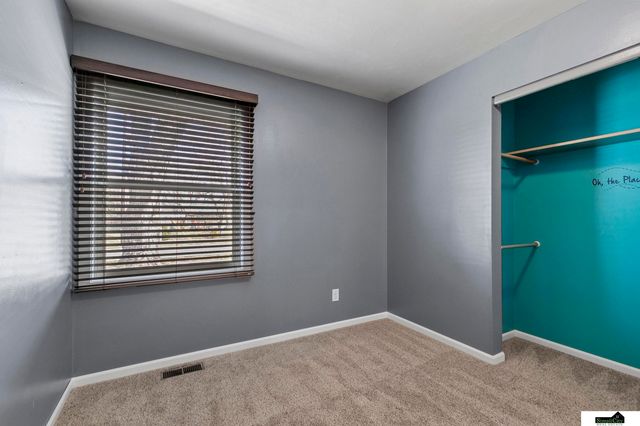 13851 Lancashire Street, Waverly, NE 68462