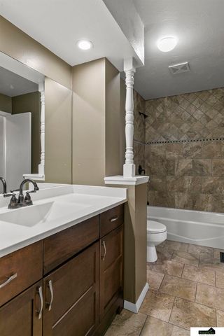 13851 Lancashire Street, Waverly, NE 68462