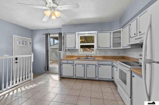 13851 Lancashire Street, Waverly, NE 68462