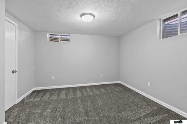 13851 Lancashire Street, Waverly, NE 68462