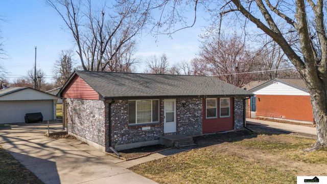 13851 Lancashire Street, Waverly, NE 68462