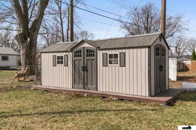 13851 Lancashire Street, Waverly, NE 68462