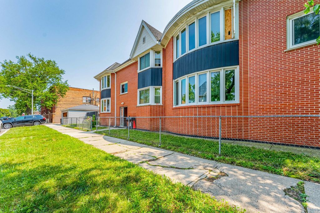6401 S Albany Avenue, Chicago, IL 60629 — exterior