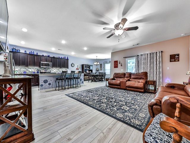 45 Stable Gate Drive, Cartersville, GA 30120