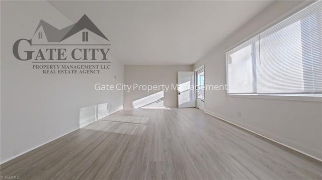 610 Hawthorne Avenue B, High Point, NC 27262