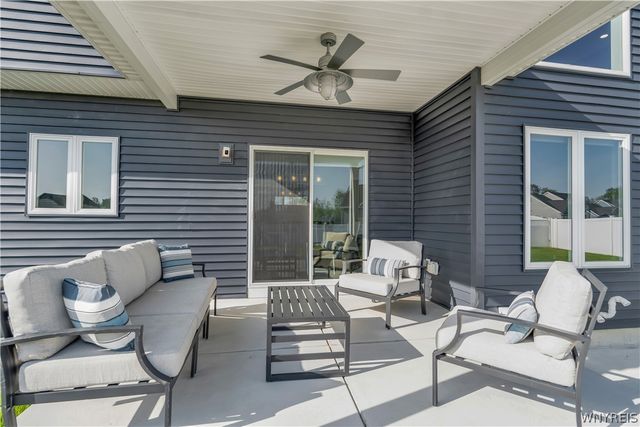 45 Deepwood Place, Lancaster, NY 14086