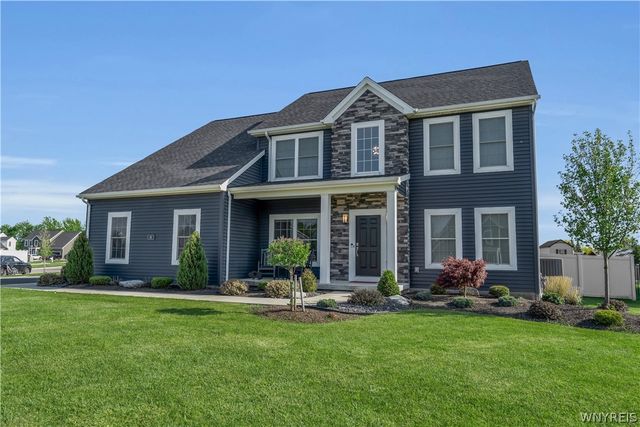 45 Deepwood Place, Lancaster, NY 14086