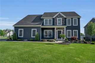 45 Deepwood Place, Lancaster, NY 14086