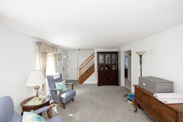 20 Knollwood Rd, Paxton, MA 01612