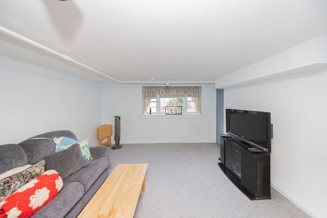 20 Knollwood Rd, Paxton, MA 01612