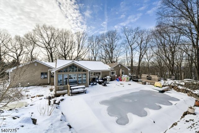 311 North Polktown Road, Bethlehem Twp., NJ 08826