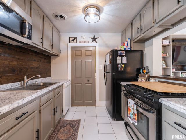 105 RADISSON Road, Marquette Heights, IL 61554