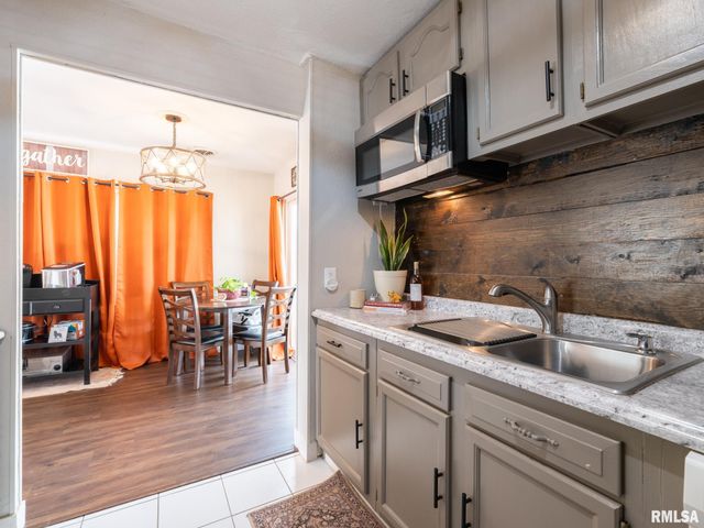 105 RADISSON Road, Marquette Heights, IL 61554