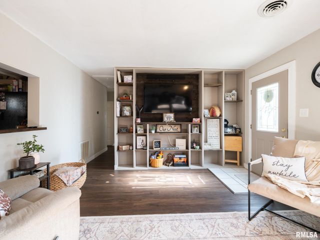 105 RADISSON Road, Marquette Heights, IL 61554