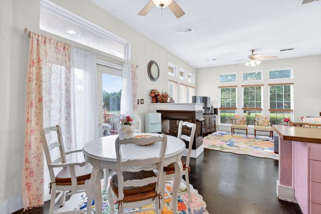 6813 Running Deer Court, Granbury, TX 76049