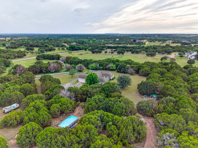 6813 Running Deer Court, Granbury, TX 76049