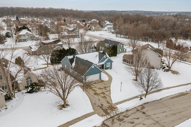 1118 Riverwalk COURT, Pewaukee, WI 53072