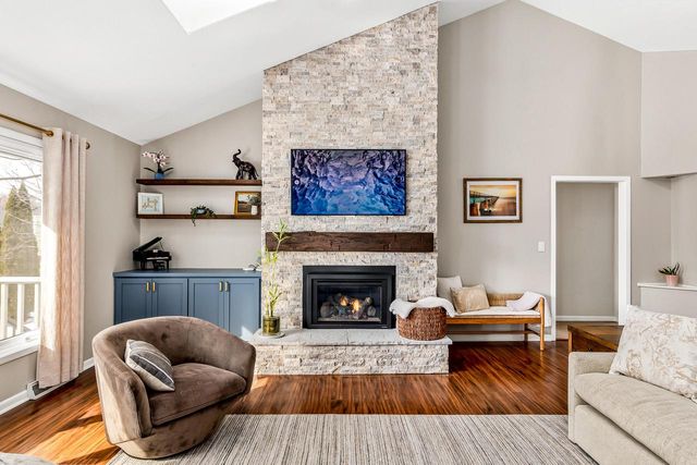 1118 Riverwalk COURT, Pewaukee, WI 53072