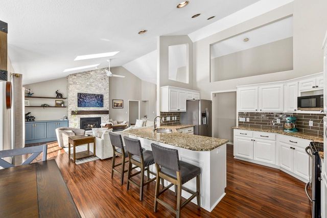 1118 Riverwalk COURT, Pewaukee, WI 53072