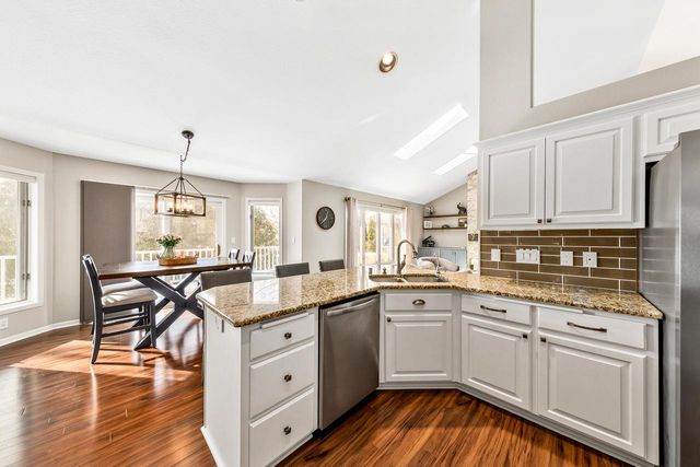 1118 Riverwalk COURT, Pewaukee, WI 53072