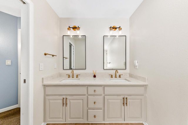 1118 Riverwalk COURT, Pewaukee, WI 53072