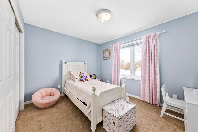 1118 Riverwalk COURT, Pewaukee, WI 53072