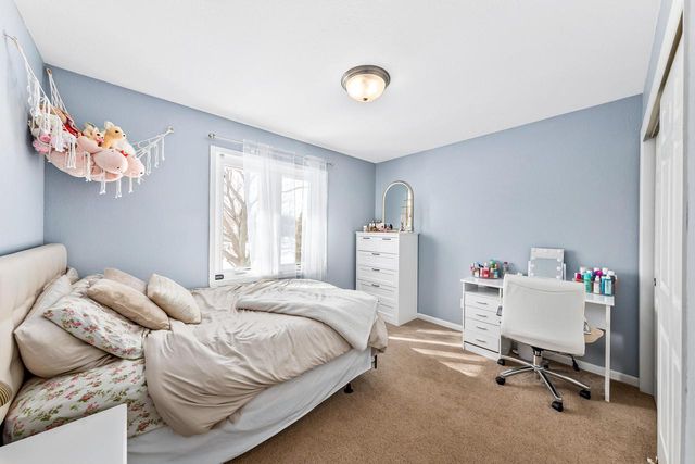 1118 Riverwalk COURT, Pewaukee, WI 53072